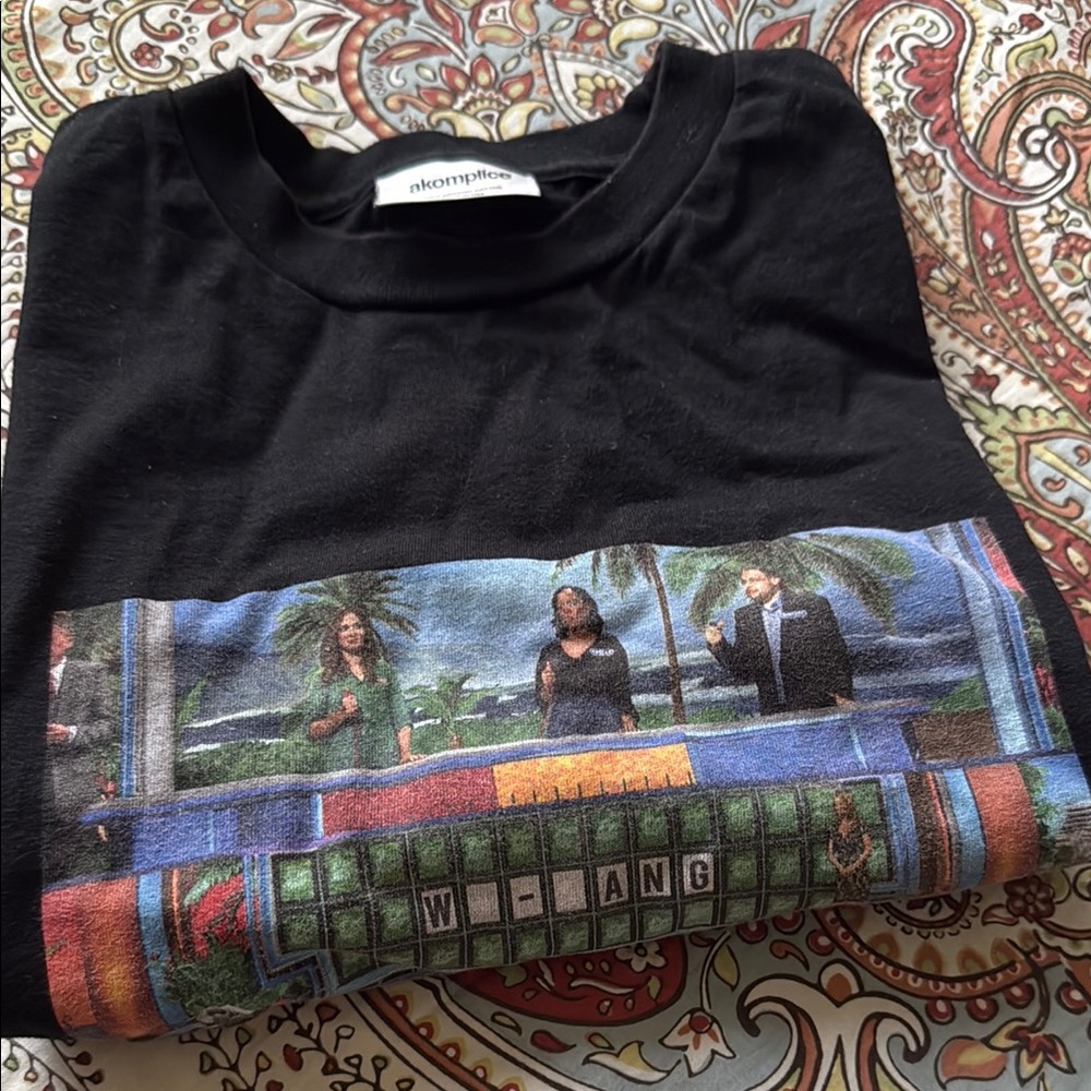 Black Graphic Crop Top with Game Show Print -Wutang